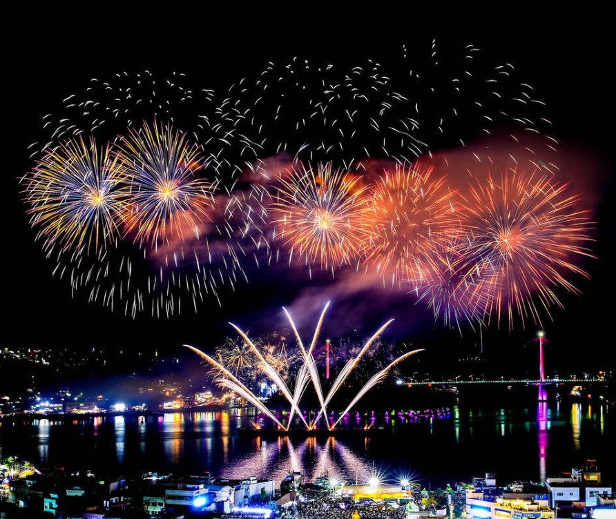 eosu Night Sea Fireworks Festival