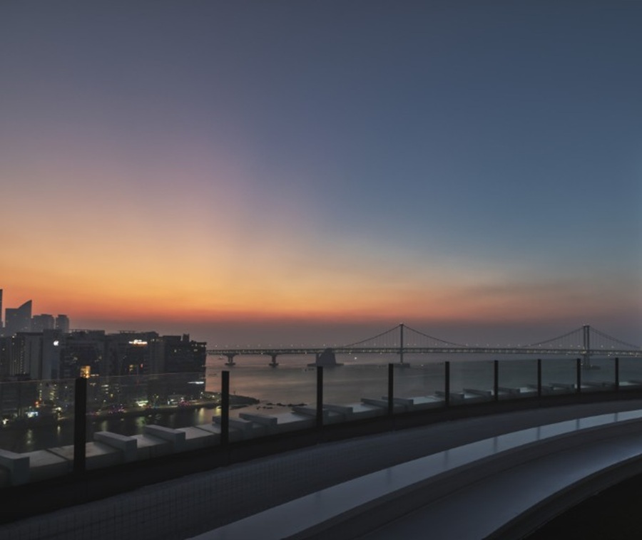 Kent Hotel Gwangalli ocean view room facing Gwangan Bridge